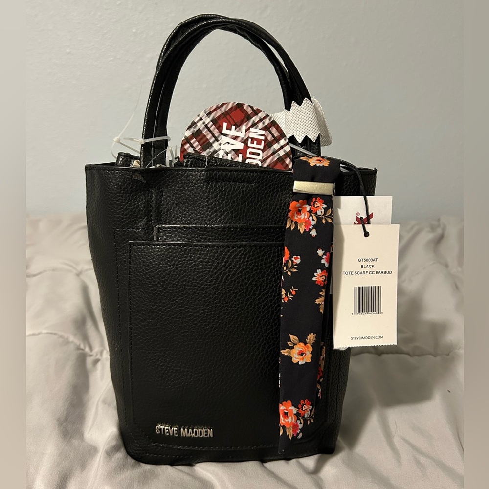 Steve Madden scarf tote bag